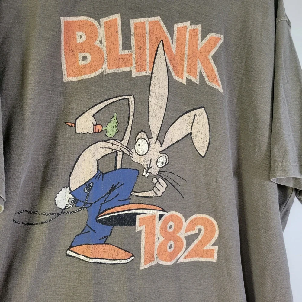Blink-182 Skankin Rabbit Mascot Graphic Grunge 90s Band Tee Olive Green 2XL NWT - Picture 2 of 9